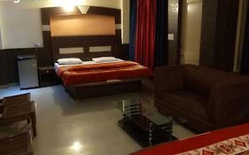 Sky Pie Hotel