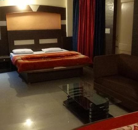 Sky Pie Hotel Dharamshala Exterior foto