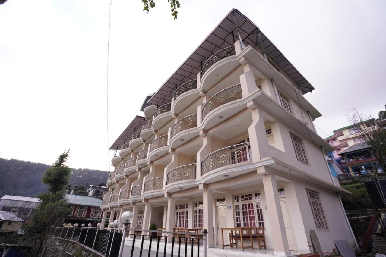 Sky Pie Hotel Dharamshala Exterior foto