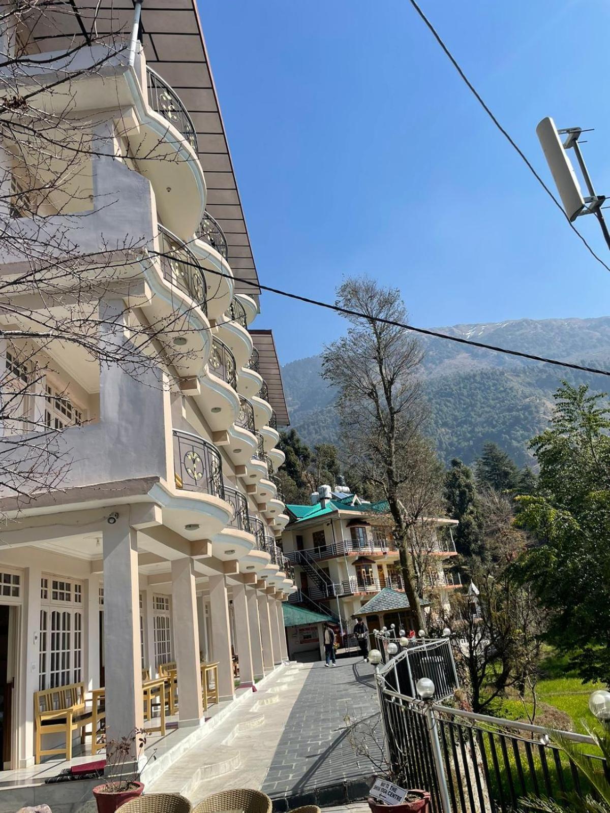 Sky Pie Hotel Dharamshala Exterior foto
