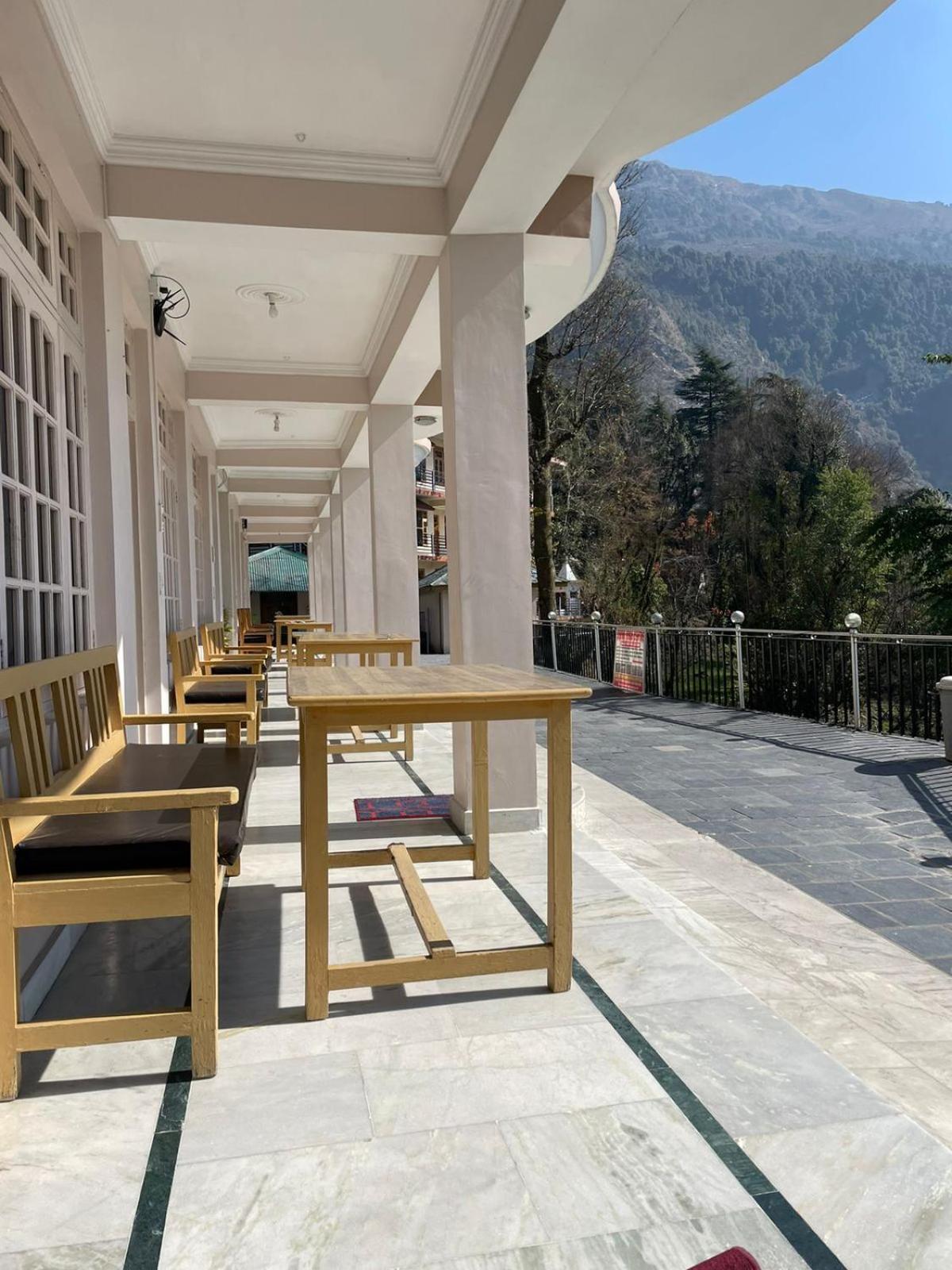 Sky Pie Hotel Dharamshala Exterior foto