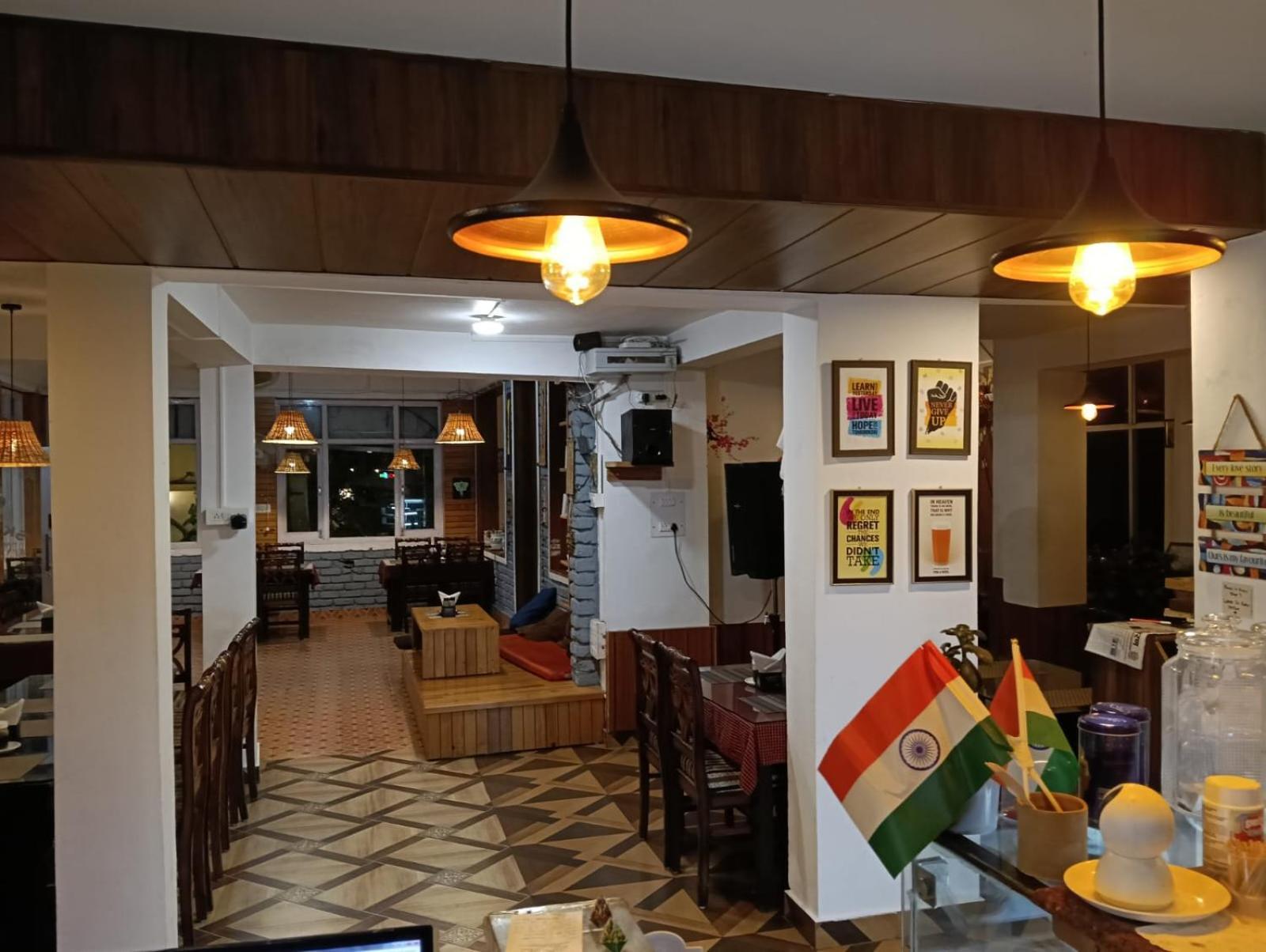 Sky Pie Hotel Dharamshala Exterior foto